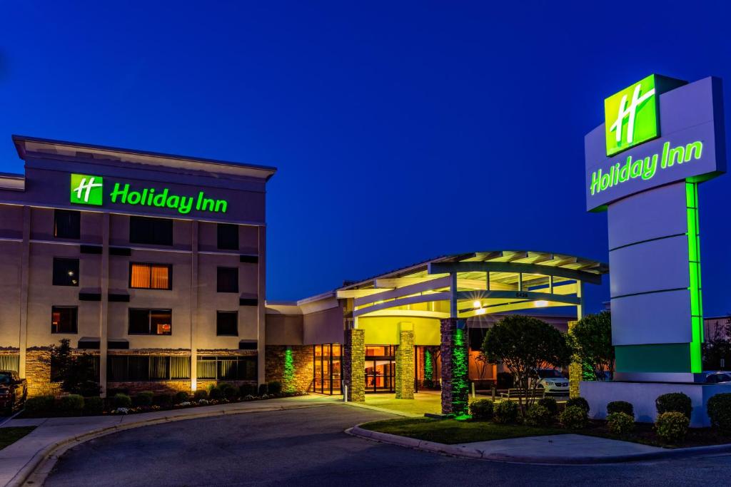 Holiday Inn Greensboro Airport an IHG Hotel Main image 1